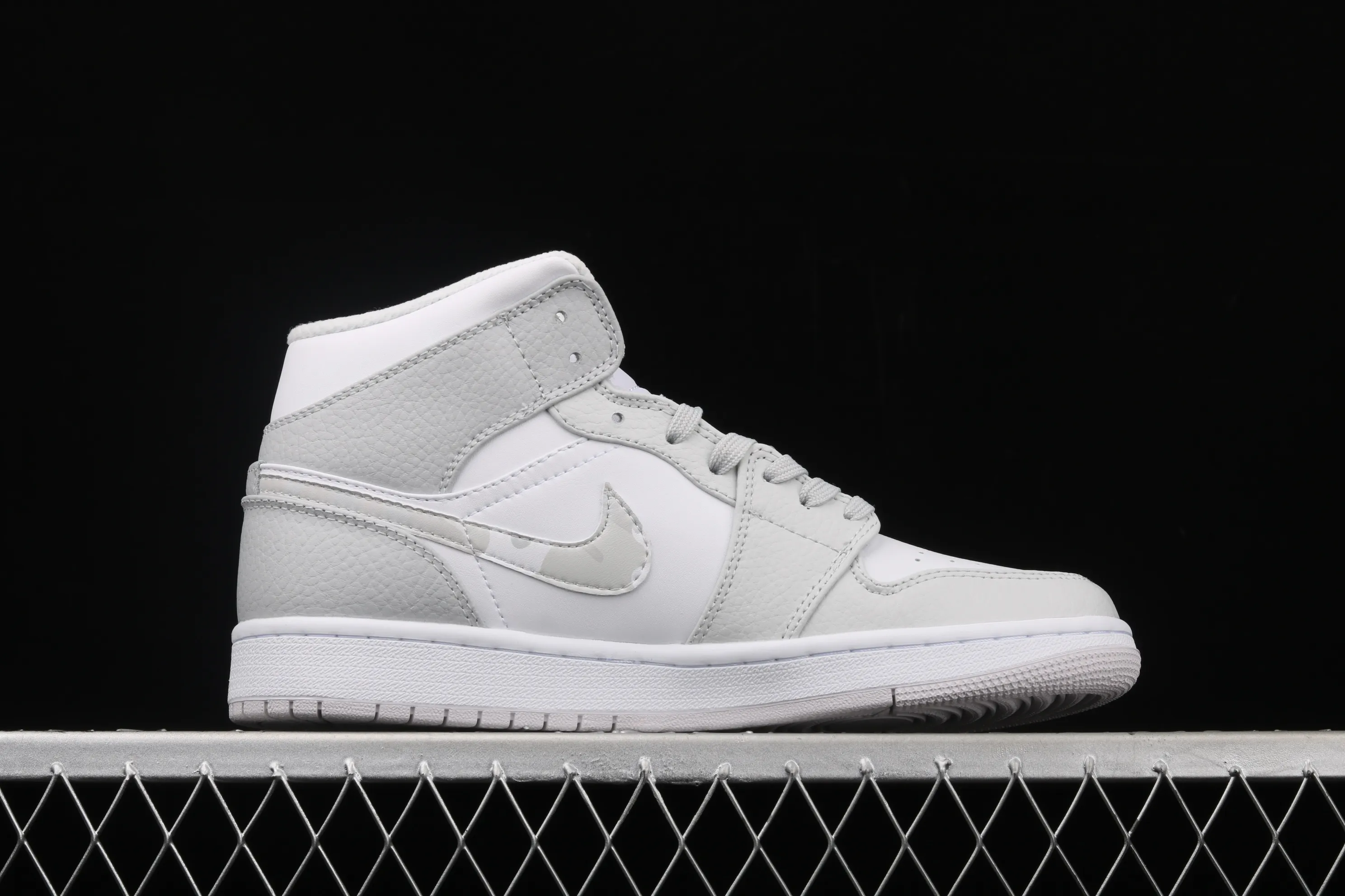 All categories Air Jordan Jordan series basketball shoes Air Jordan 1 Mid Air Jordan 1 Mid "White Camo" AJ1 Joe 1 Zhongbang white gray camouflage DC9035-100